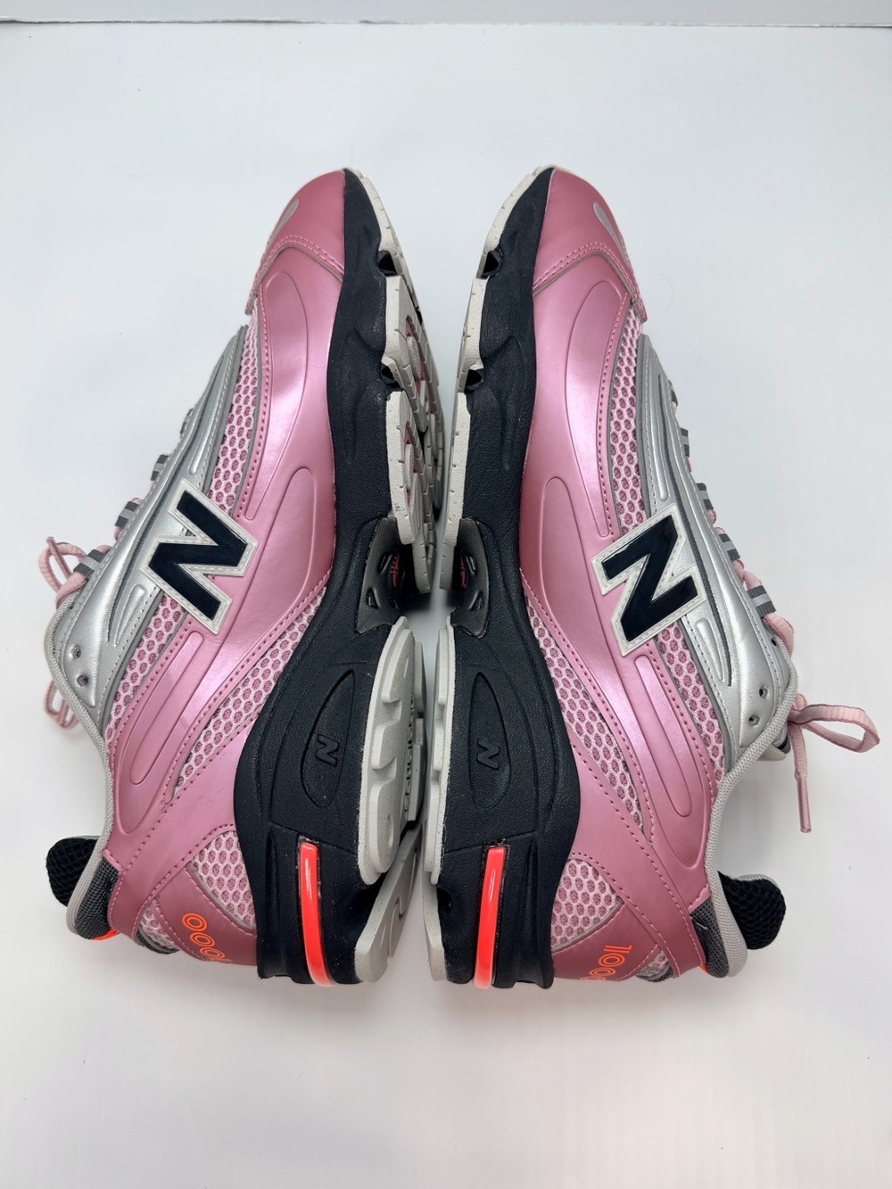 New Balance 1000 Pink Taffy Silver Metallic M1000U Women's 12 / Men's 10.5 NEW - Picture 9 of 16